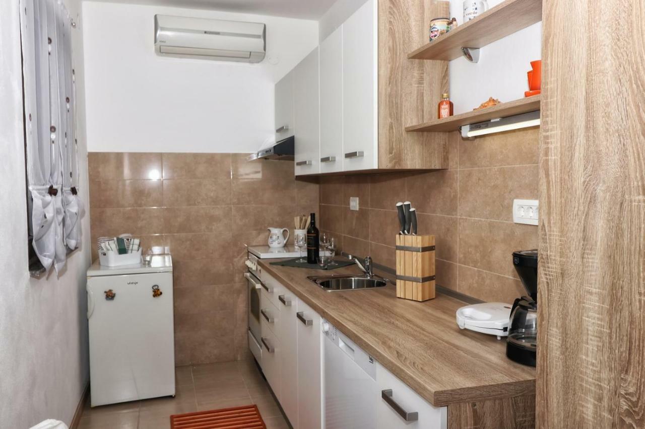 Apartment Edi Pula Extérieur photo